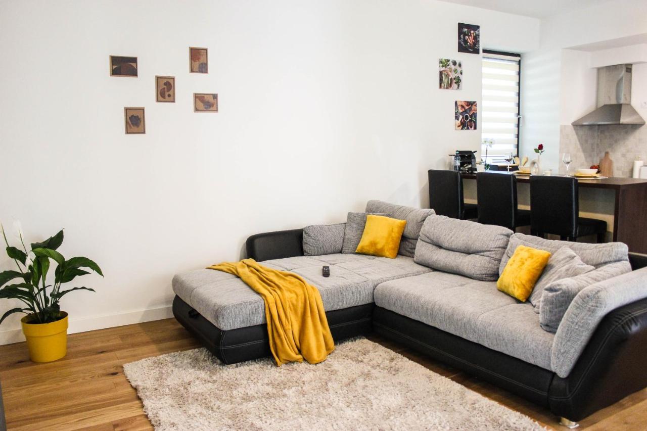 8Ight Apartment บราชอฟ ภายนอก รูปภาพ