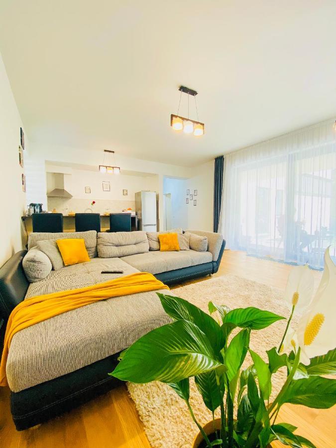 8Ight Apartment บราชอฟ ภายนอก รูปภาพ